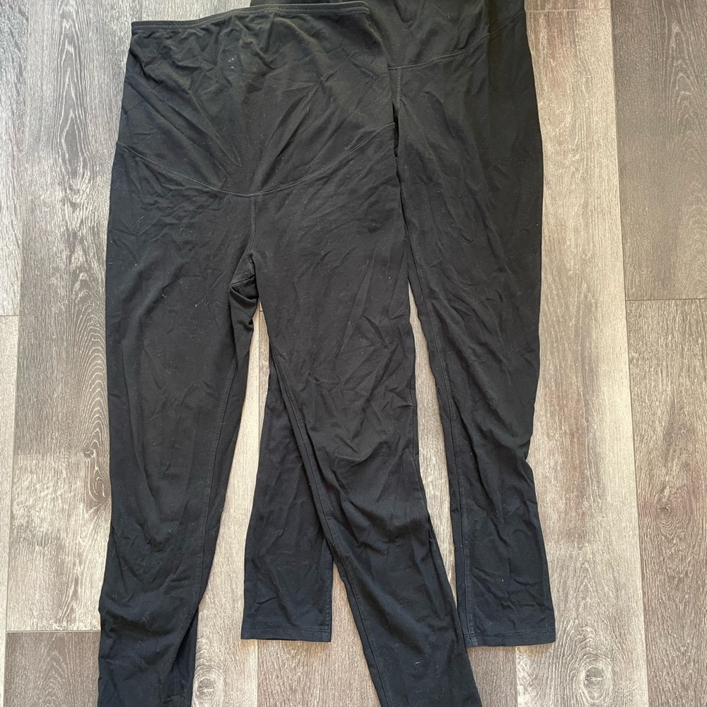 Isabel by Ingrid & Isabel Black Maternity Leggings